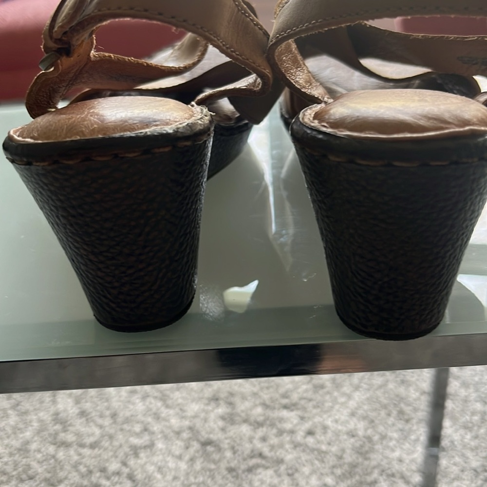 Born Women's Tan Leather Sandals size 8 - Picture 13 of 14